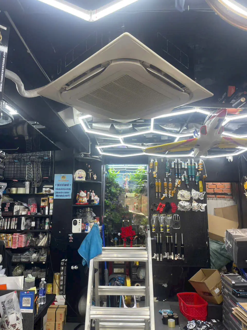 vệ sinh m&aacute;y lạnh quận 7