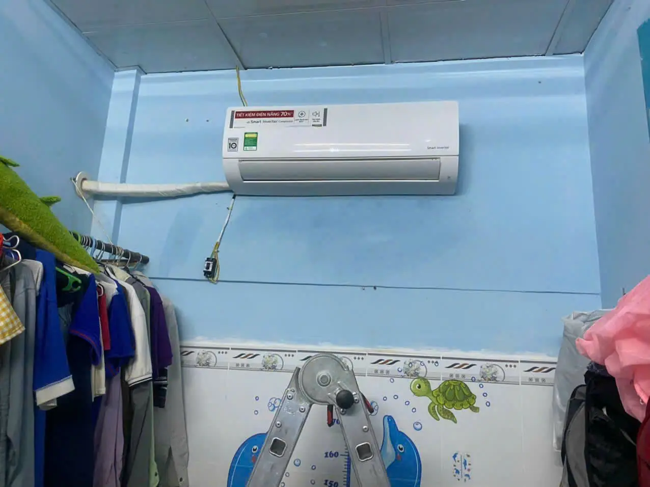 sửa m&aacute;y lạnh treo tường