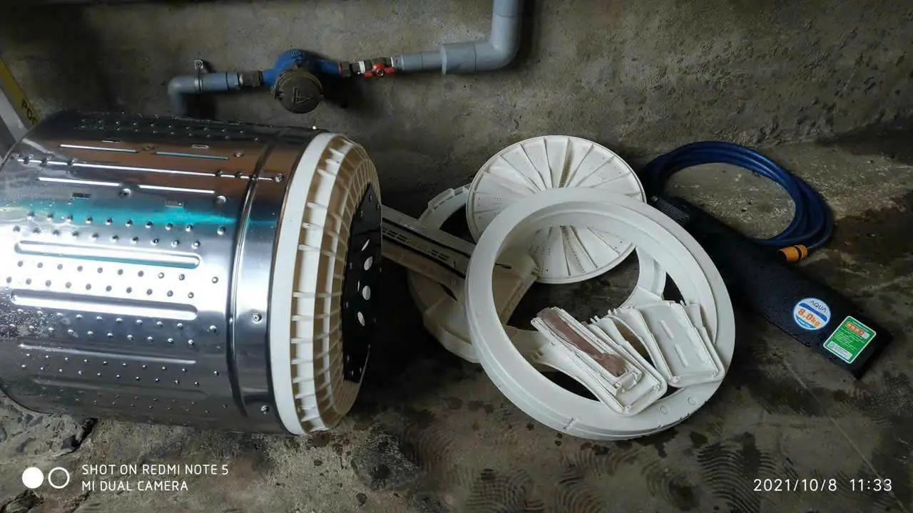 vệ sinh m&aacute;y giặt quận 8